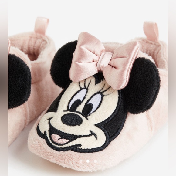 H&M Disney Baby Soft Appliqué Slippers Pink Size US 1-2/EU 16-17 NWT - Picture 2 of 8